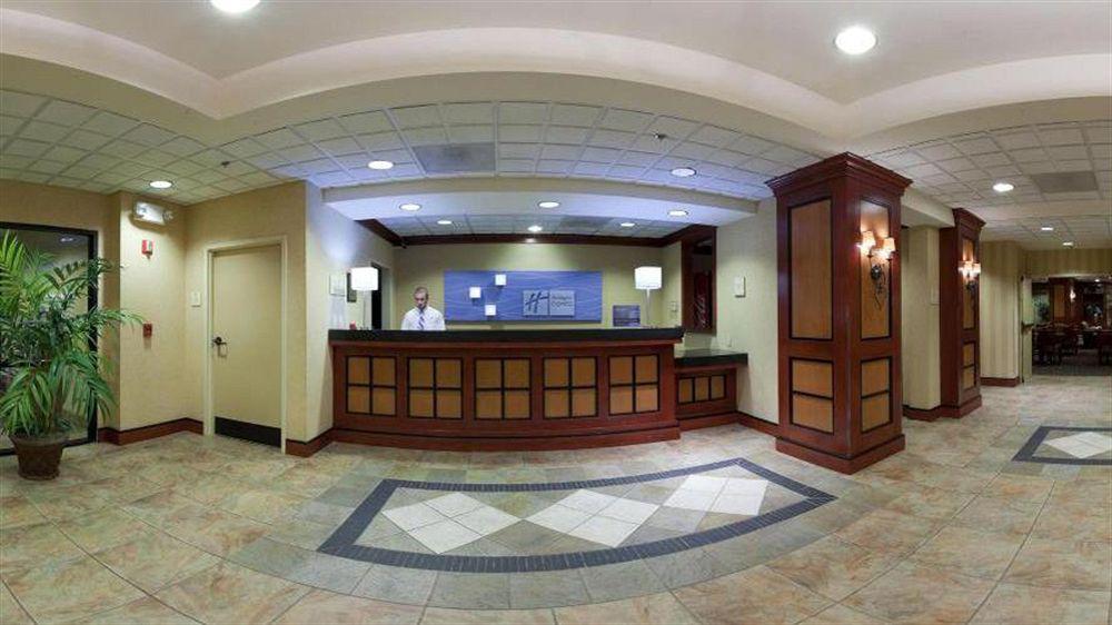 Holiday Inn Express Hotel & Suites Fort Wayne By Ihg Ellisville Exterior foto