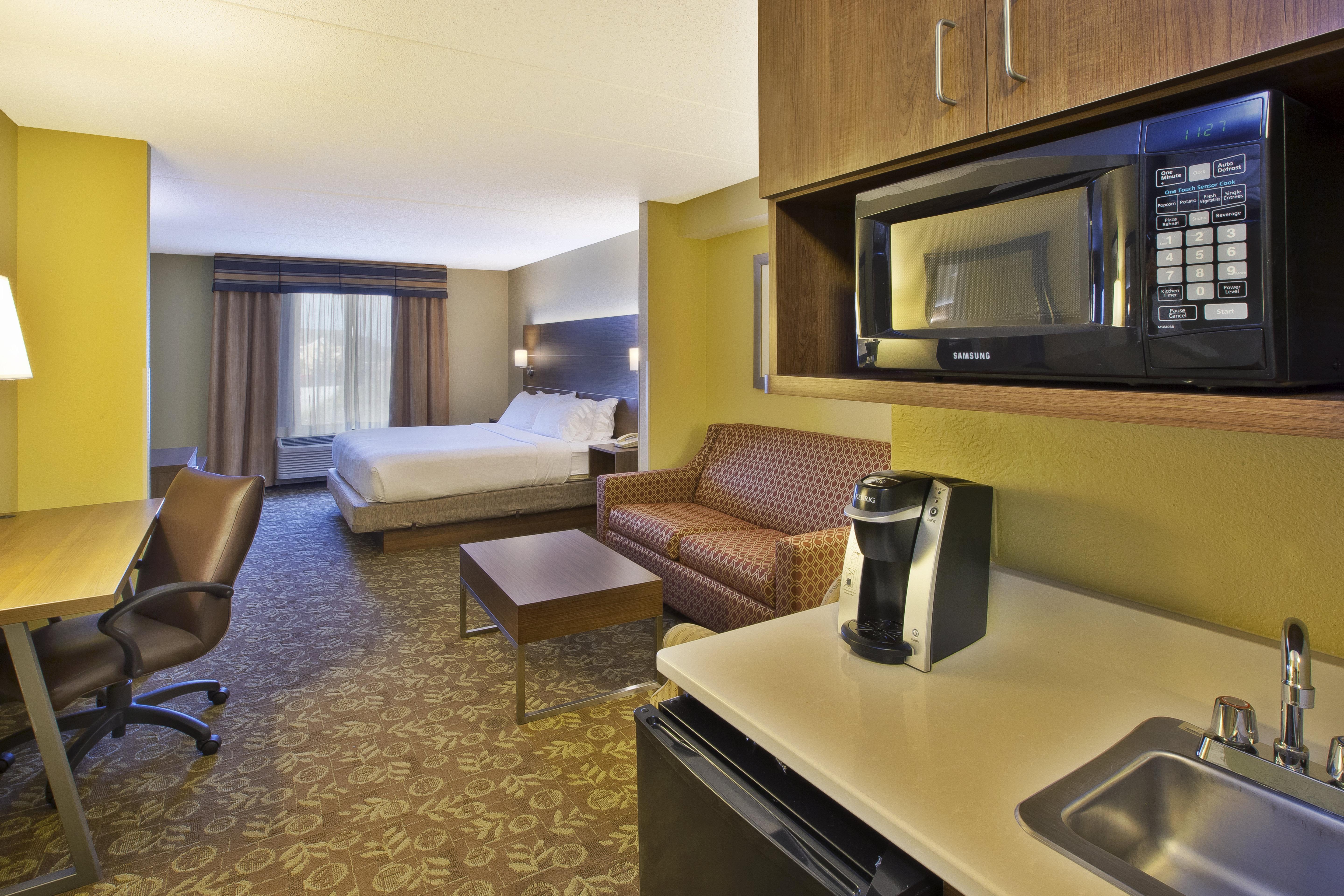Holiday Inn Express Hotel & Suites Fort Wayne By Ihg Ellisville Exterior foto